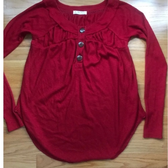 Free People Must Have Thermal Henley in Red 3 Button B15 - Picture 3 of 3